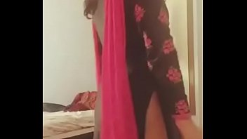 Punjabi girl show booty
