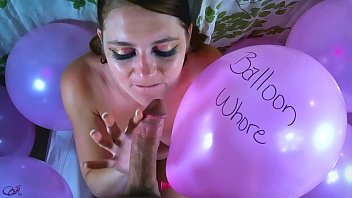 25 Pink Balloons For Balloon Whore : A Preview