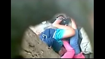 Muslim girl caught fucking outdoor on hidden cam