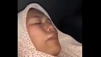 Malay muslim maid fucked in the car