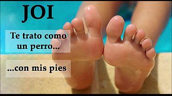 Tu ama usa sus pies para humillarte como un perro. Spanish voice.