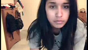 sri lankan girl flashing on web cam // watch more here --- cams4you.eu ---
