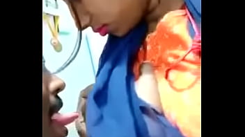 Desi Mom boobs feeding to boy scandal video leaked