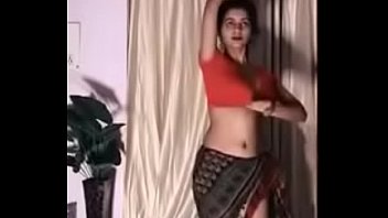 Desi girl dancing on hindi song
