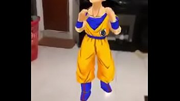 Goku bailando mientras un costeño colegio lo narra xd