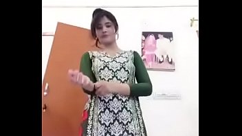Indian bhabhi chut show pussy