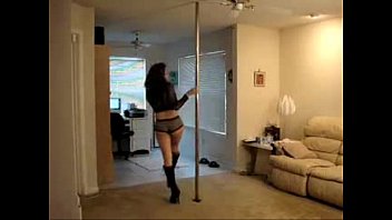 Hot Chick Pole Dancing In Sexy Lingerie - spankbang.org