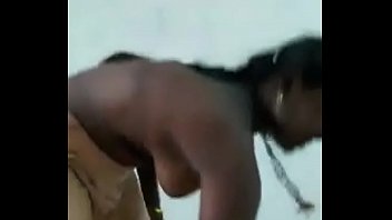 Chennai hot housemaid aunty showing her boobs sex video-1 @ 0924341542509