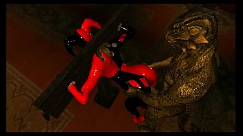 Harley Quinn Doggystyle Pillory with Lizardman
