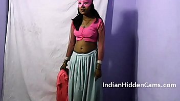 Indian solo striptease