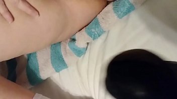 Huge black dildo in stretched pussy - Pumhot.com