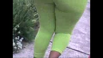 Licra verde leggins verde en la calle