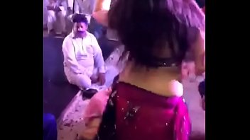 Hot dance by big boobie