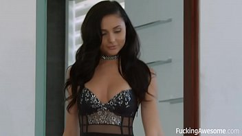 Superhot Ariana Marie Wants Hot Load In Her Face