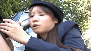 Japanese Momo Aizawa gives an outdoor blowjob