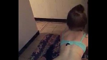 tweaker swinger couples suck and fuck spun out in a hotel room