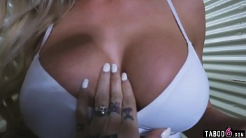 Huge sex appeal blonde Jessa Rhodes likes rough sex