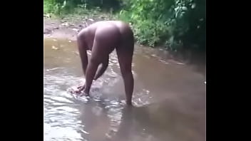 african mom wants sex outdoor