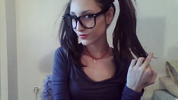 Webcams22.com - Chica Española con webcam porno en directo