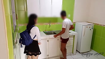 stepsister begs me to fuck her in the kitchen after seeing me naked, I put it all in her before our parents arrive at the house